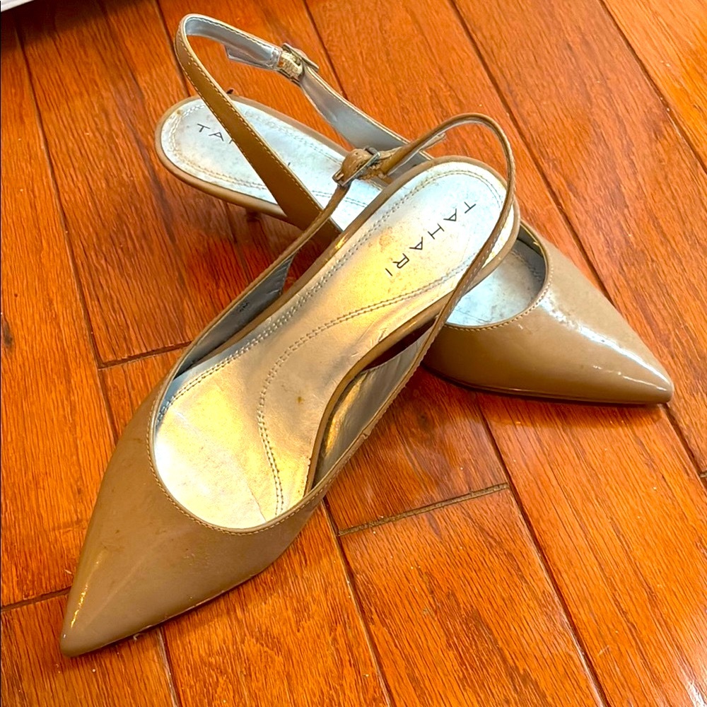 Tahari Women's kitty kitten heel Slingback  shoes